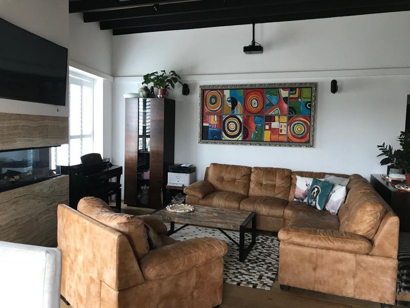 Flat Drayton Park in Greater London