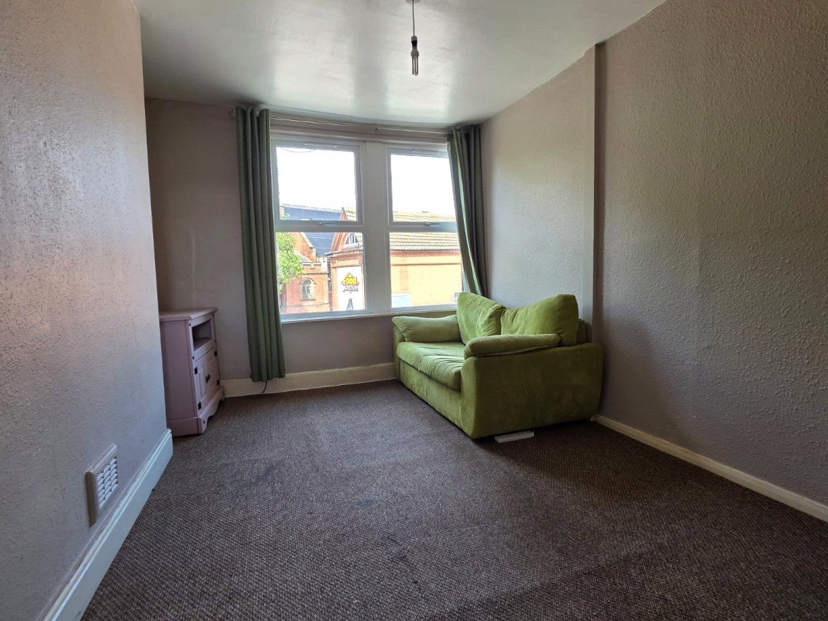 Flat Colwick Road in Nottingham