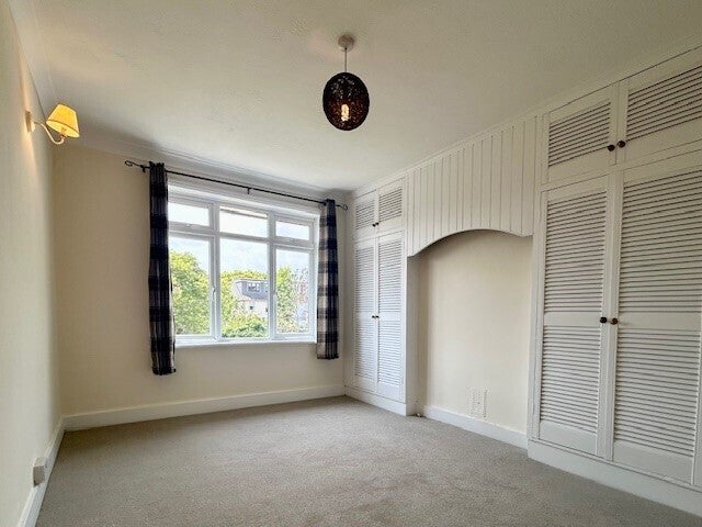 Flat Gannon Road in Worthing