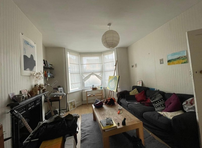 Room Sunnydene Street in Greater London