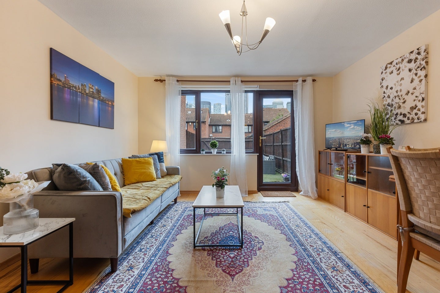 House Janet Street in Greater London