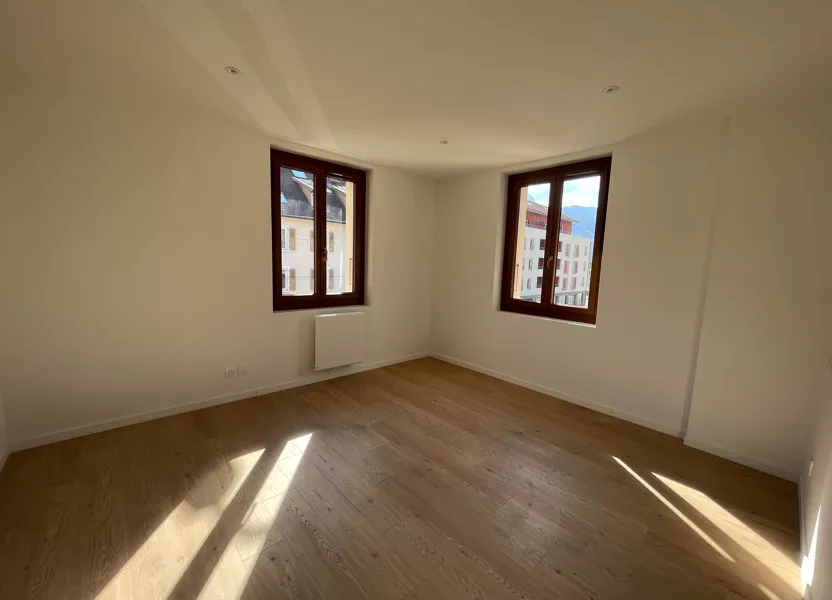 Appartement Place Charles de Gaulle à Cluses