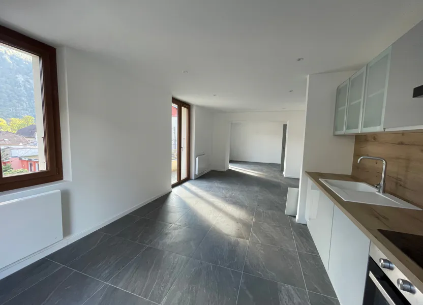 Appartement Place Charles de Gaulle à Cluses