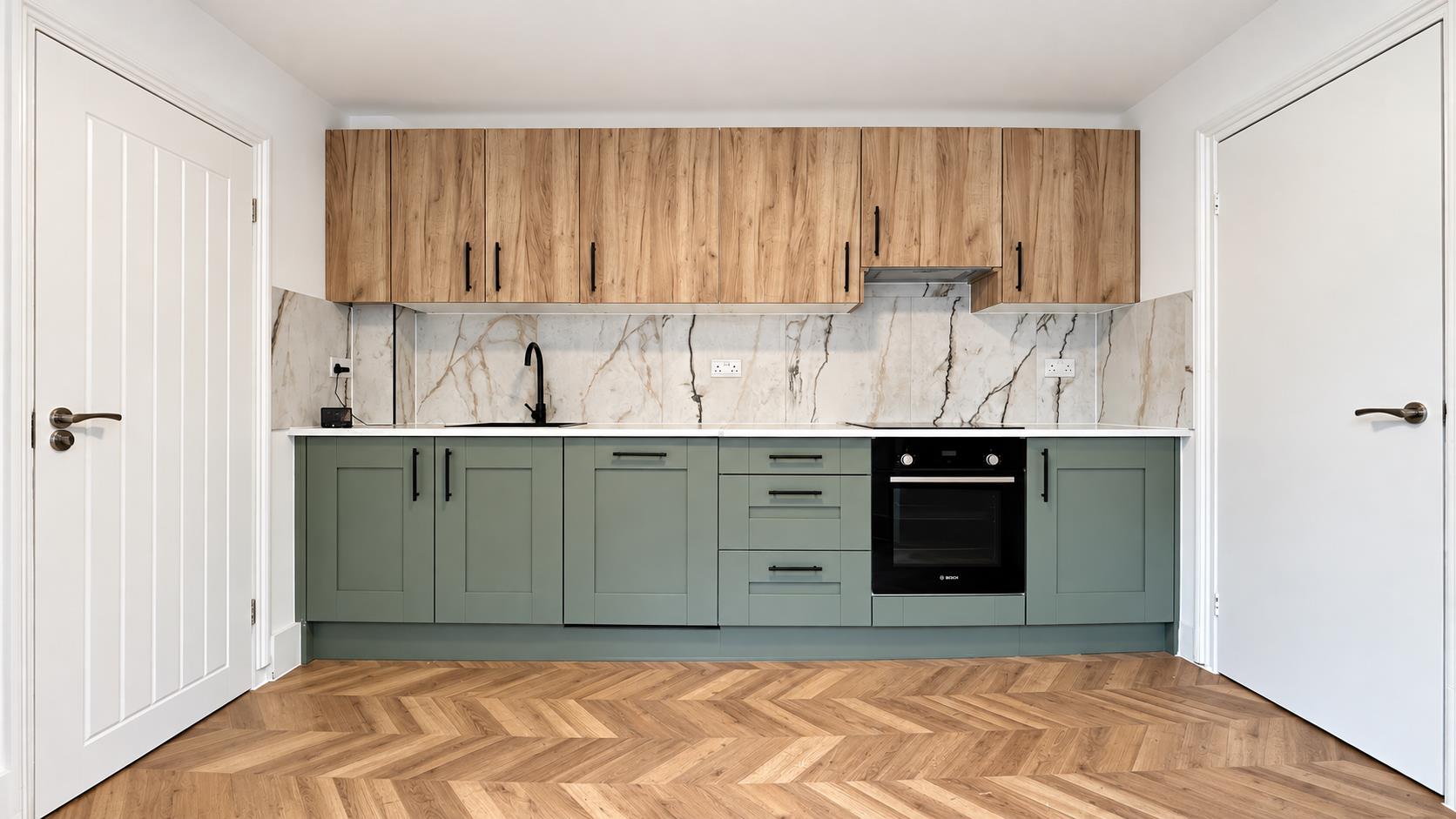 Flat Keppel Road in Greater London
