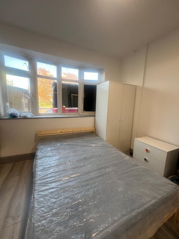 Flat Bath Road in Slough