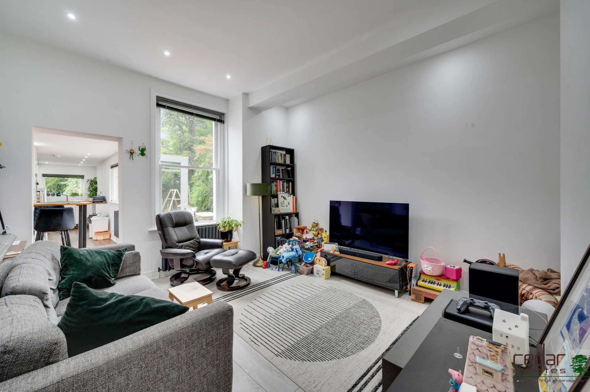 House Dyne Road in Greater London