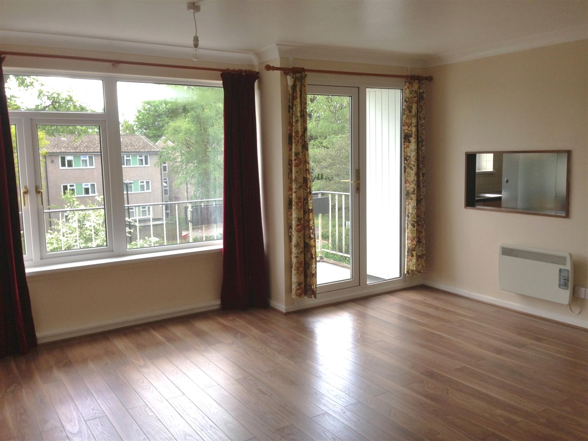 Flat Beechmount Road in Southampton