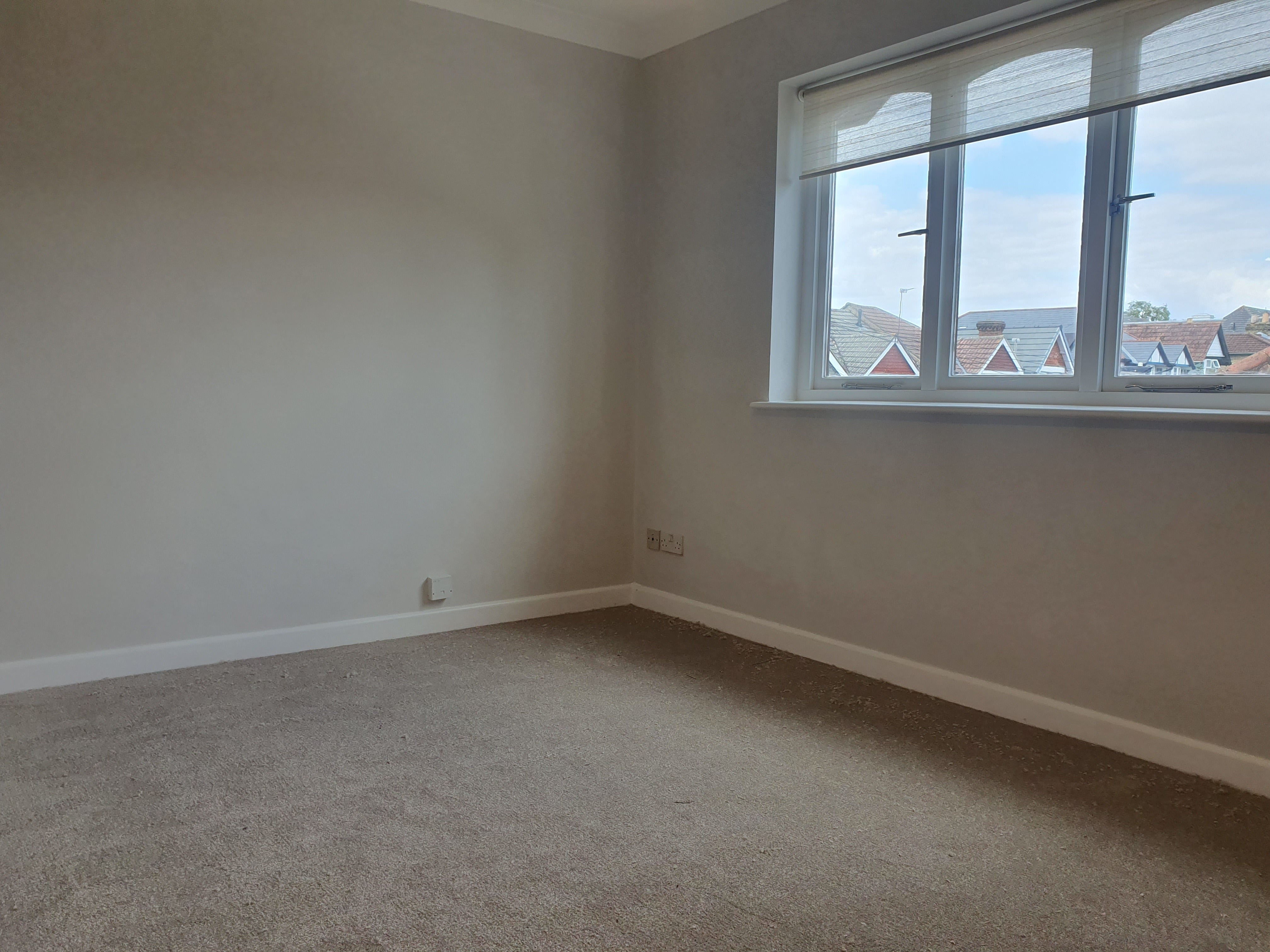 Flat Nightingale Grove in Southampton