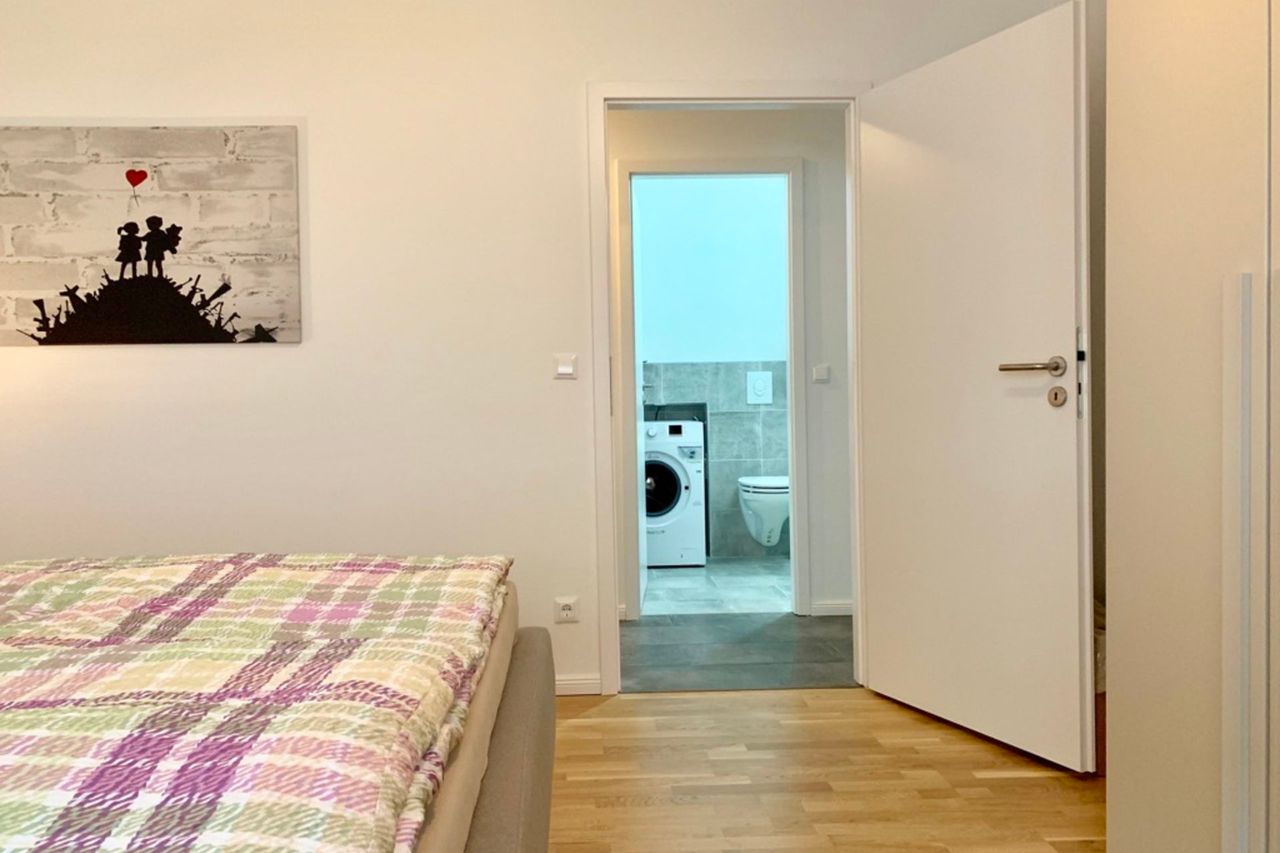 Wohnung Schlangenbader Straße in Berlin