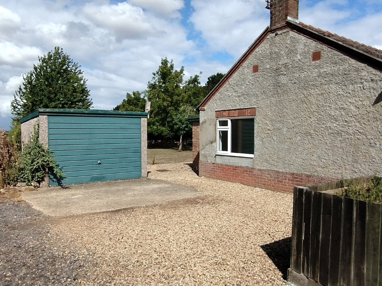House Eaugate Road in South Holland