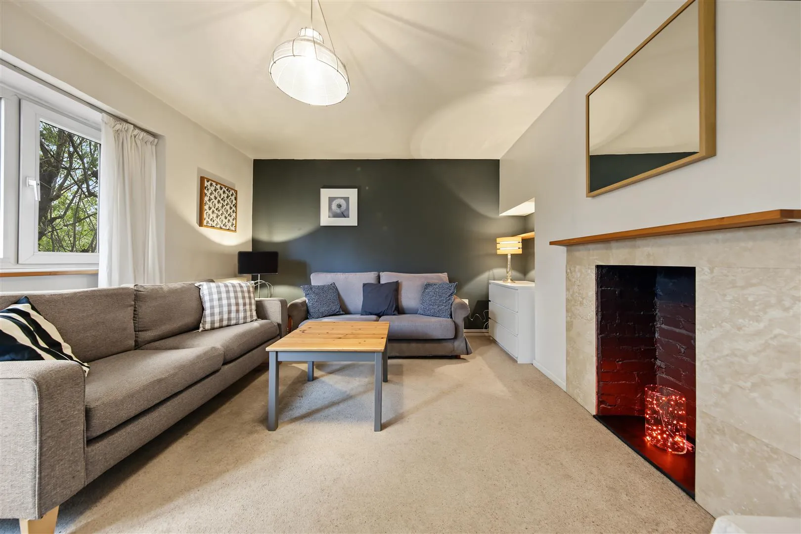 Flat Carnegie Street in Greater London