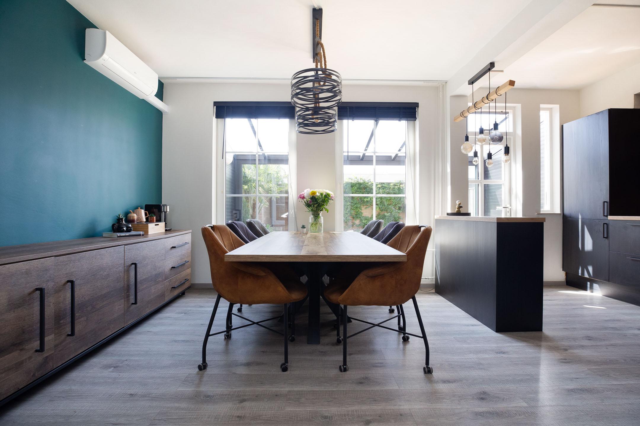 Tussenwoning te koop: Dr. Schaepmanlaan 8, Waalwijk