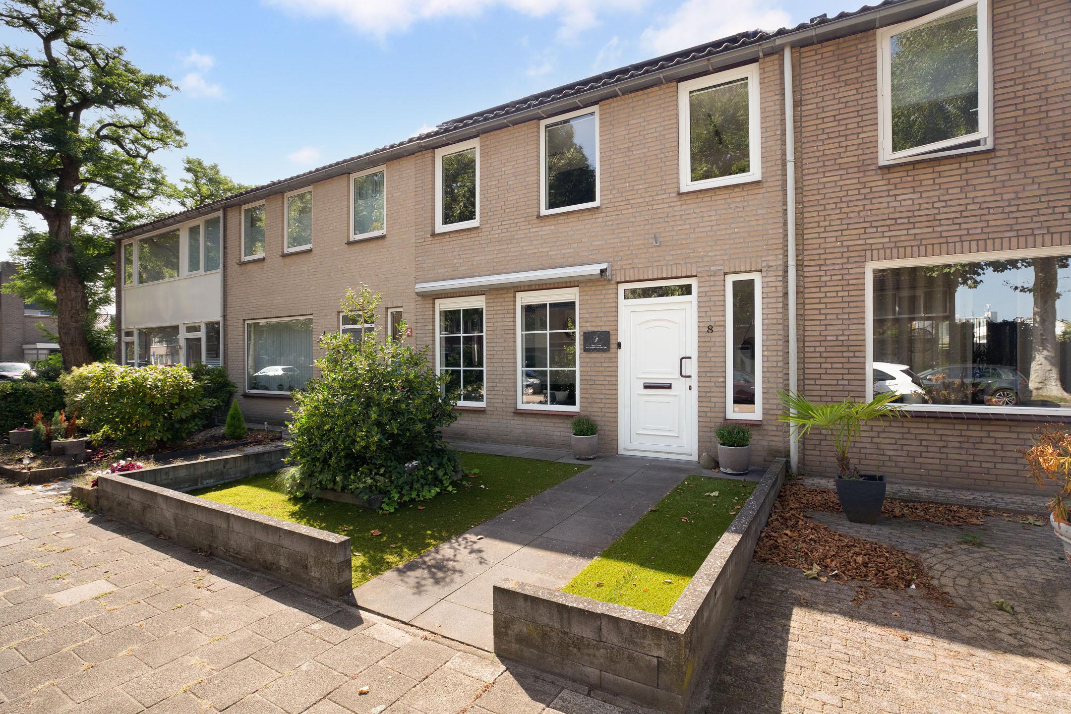 Huis Dr. Schaepmanlaan 8 in Waalwijk