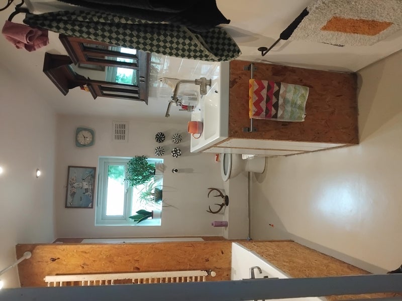 Room Urswick Road in Greater London
