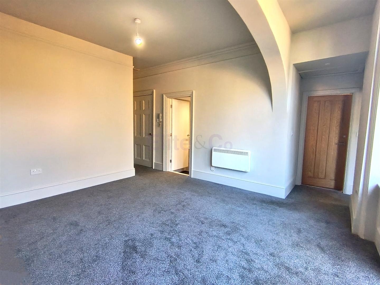 Flat Chatsworth Road in Greater London