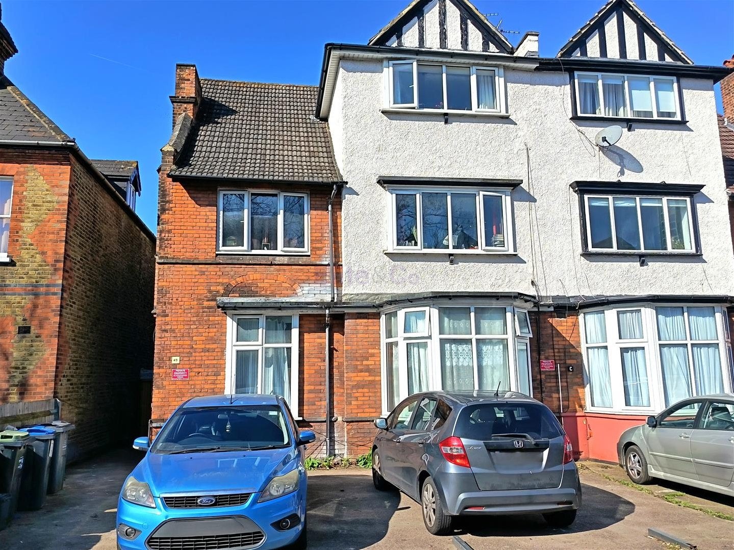 Flat Chatsworth Road in Greater London