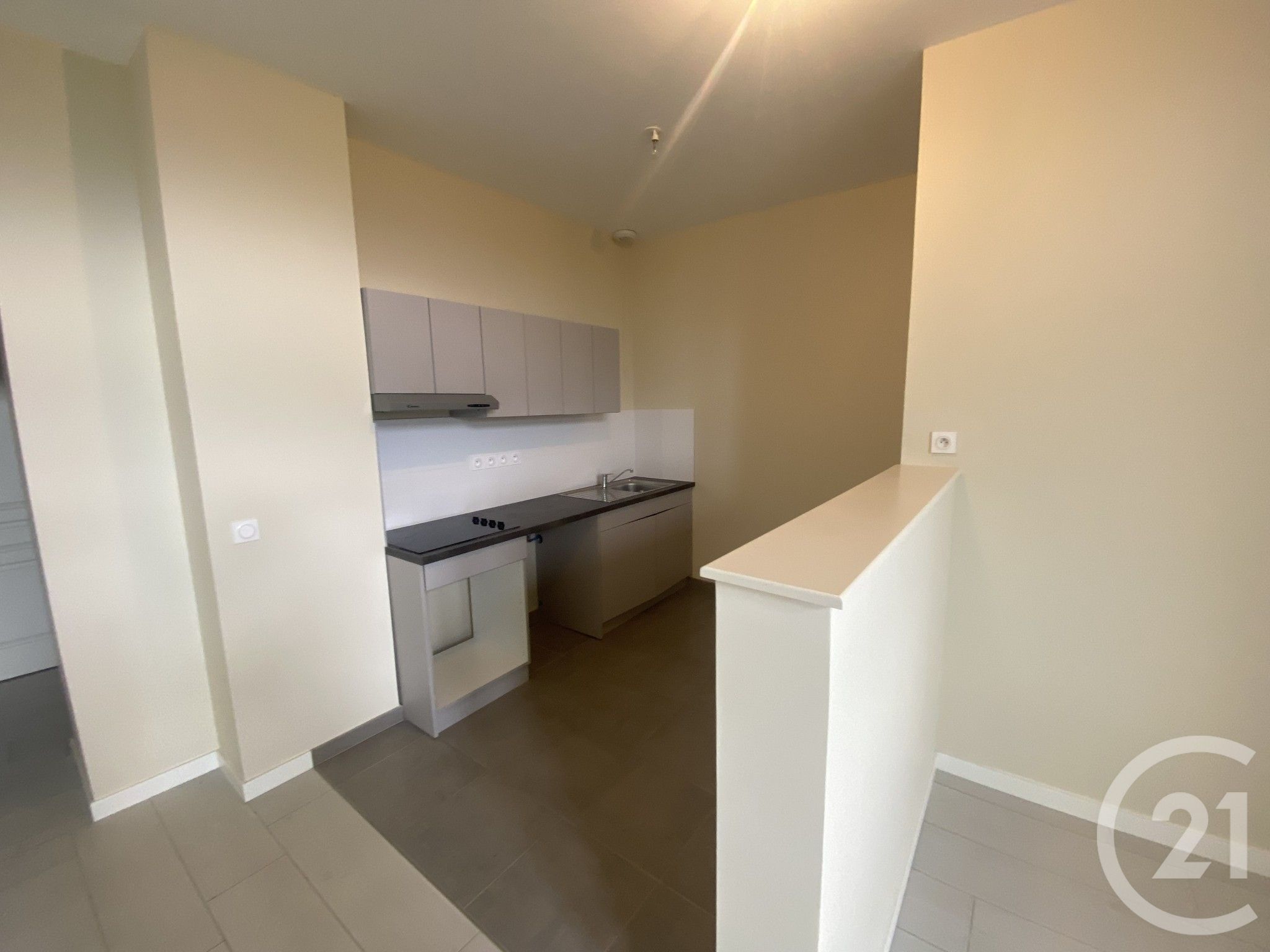 Appartement Place Paul Pépin à Viols-en-Laval