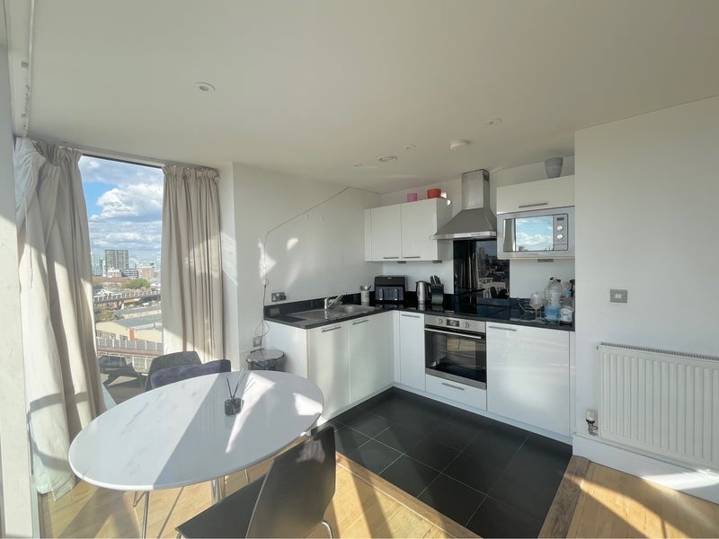 Flat Seager Place in Greater London