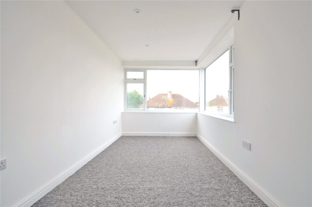 Flat Landseer Avenue in Bristol