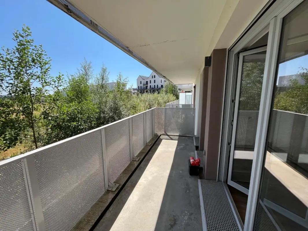 Flat Rue de la Butte Bellevue in Bruyères-le-Châtel