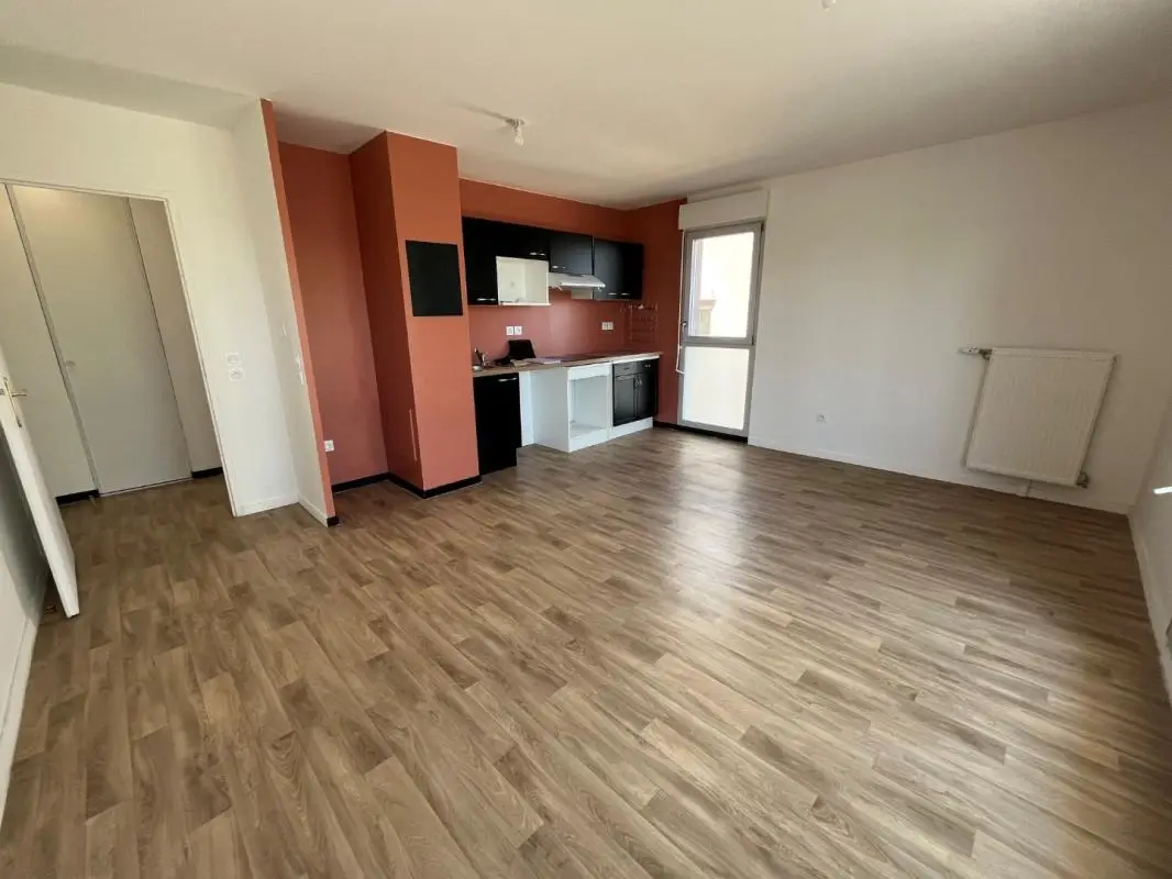 Flat Rue de la Butte Bellevue in Bruyères-le-Châtel