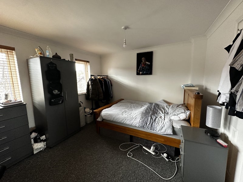 Room Lychgate Close in Stoke-on-Trent
