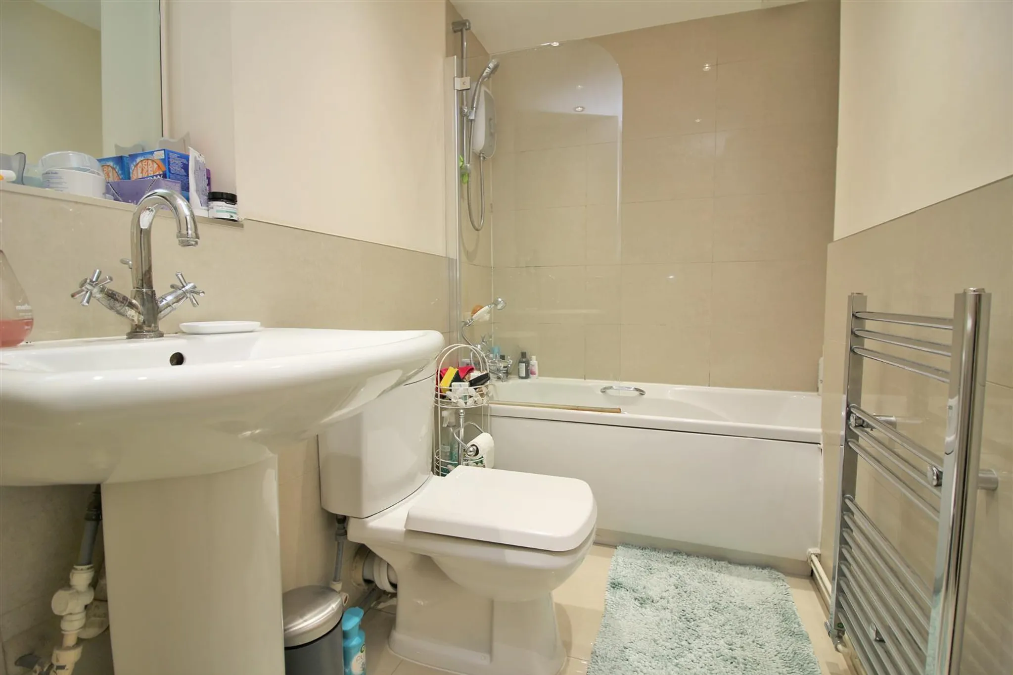 Flat Watling Street in Hertsmere