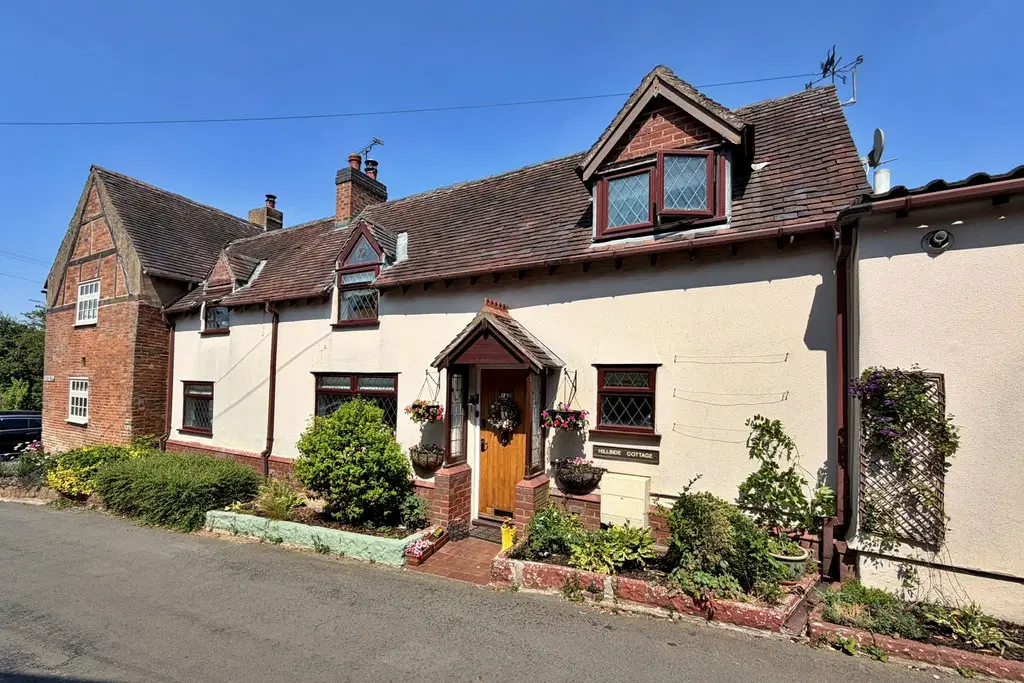 House Knob Hill in Rugby