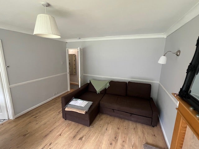 Flat Gledhow Court in Leeds