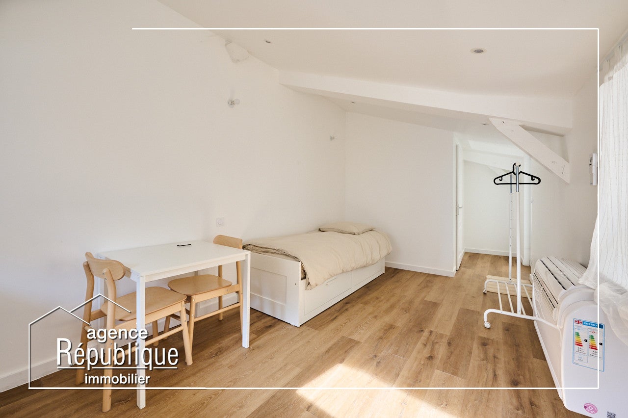 Flat Rue Thurot in Nuits-Saint-Georges