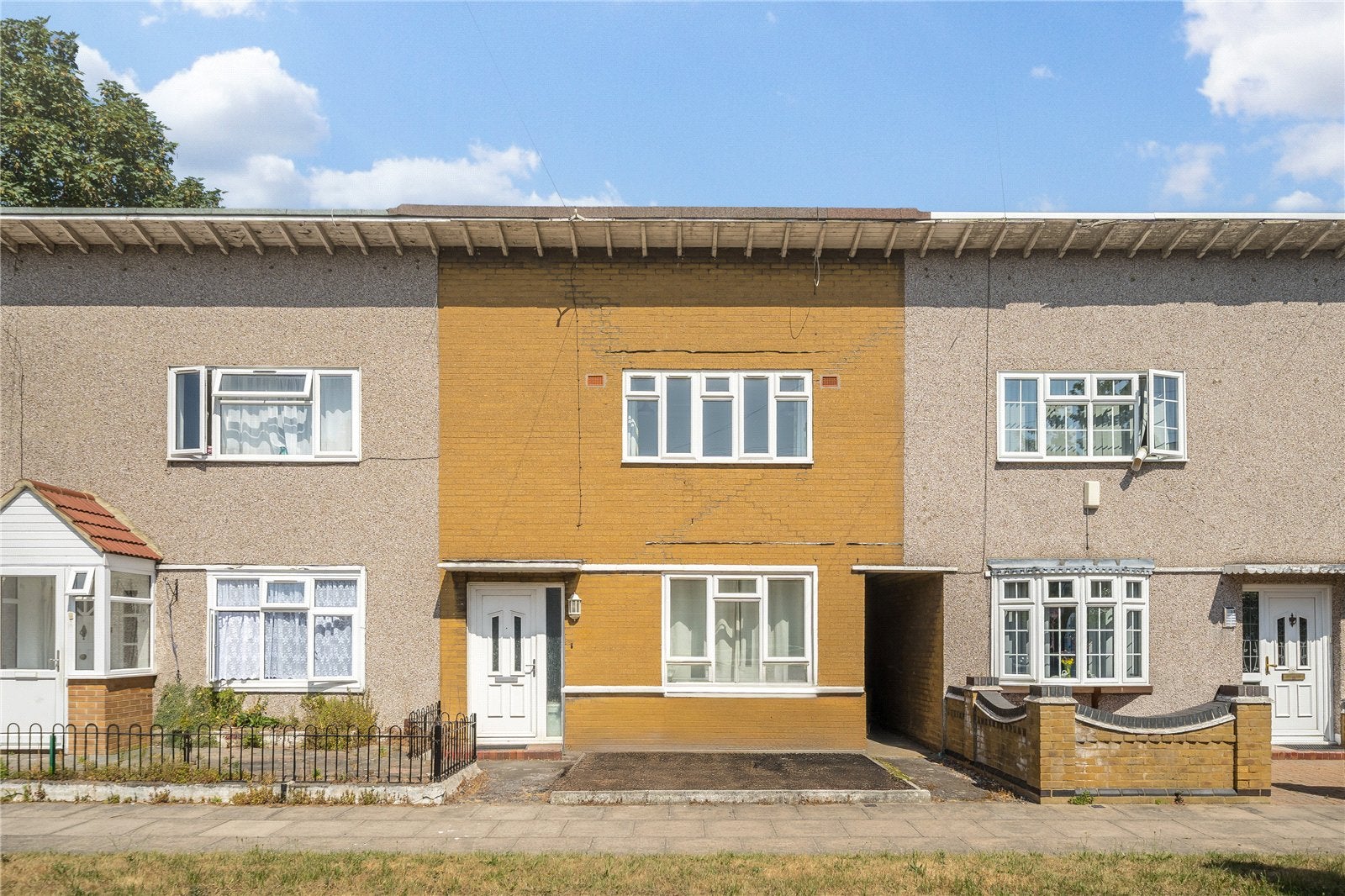 House White Horse Lane in Greater London