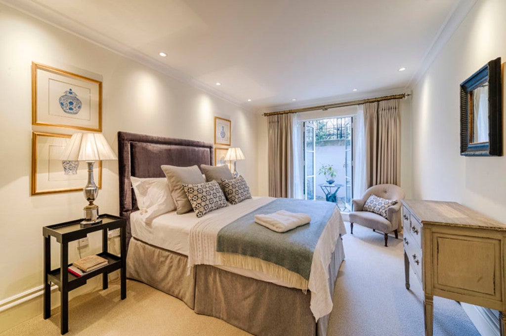 Flat Fulham Road in Greater London