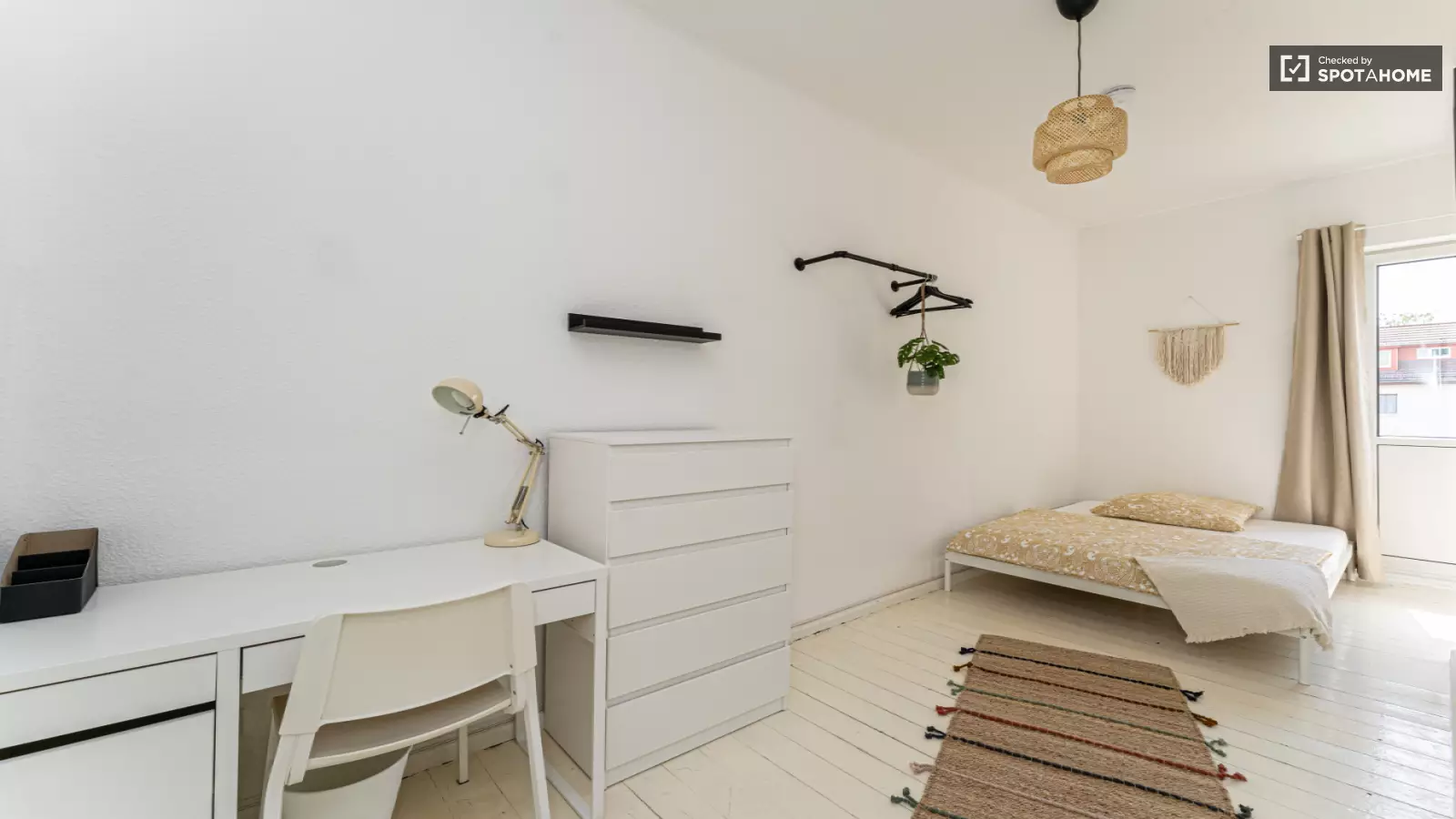 Wohnung Hohenzollerndamm in Berlin