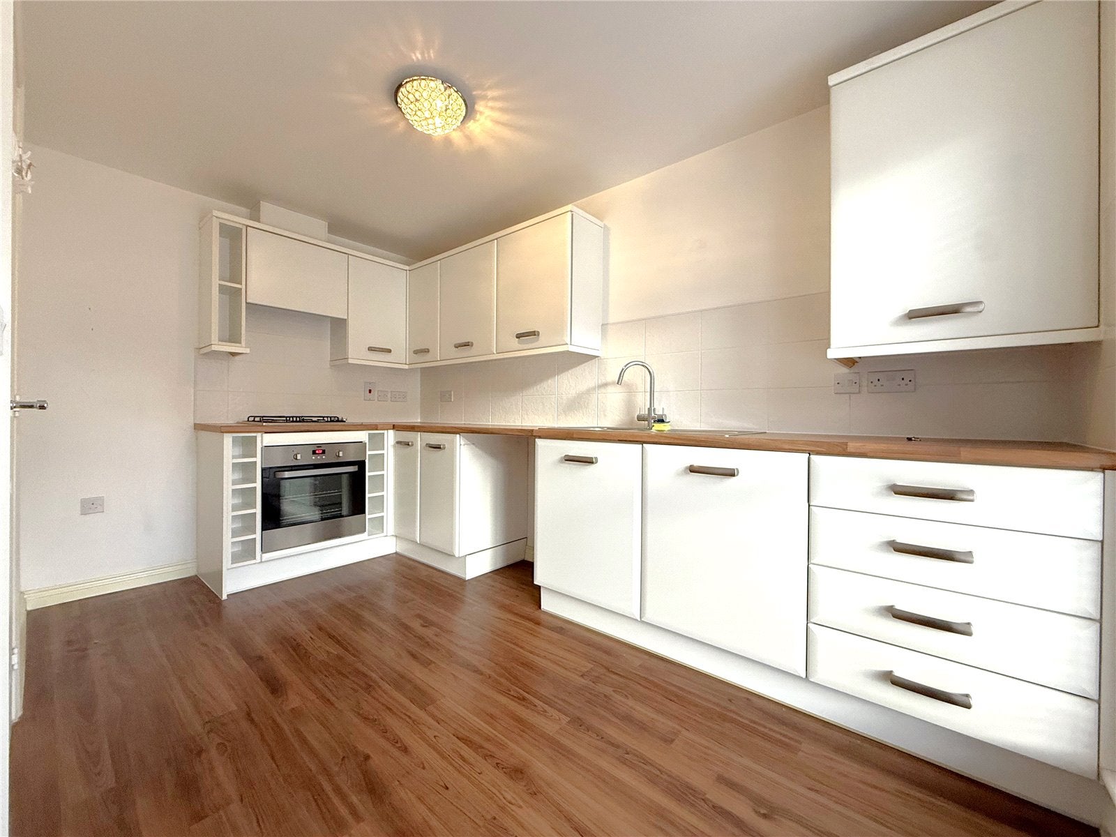 Flat Ketley Park Road in Ketley