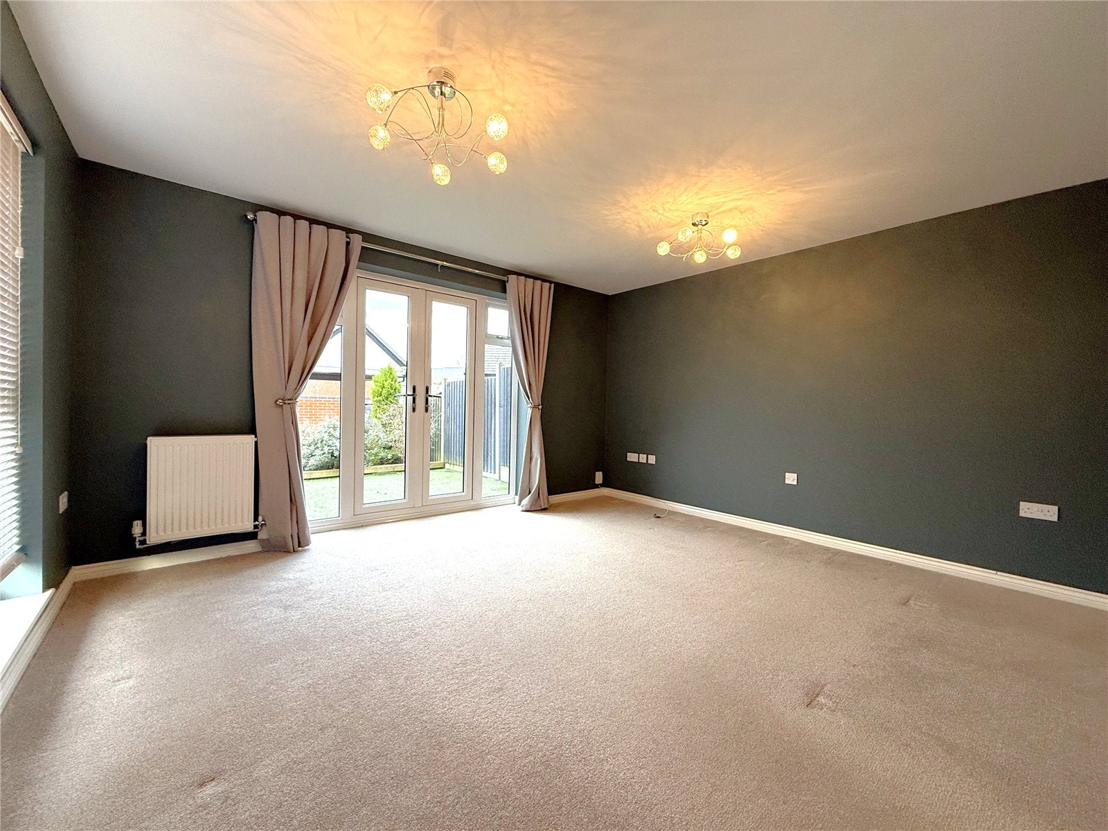 Flat Ketley Park Road in Ketley