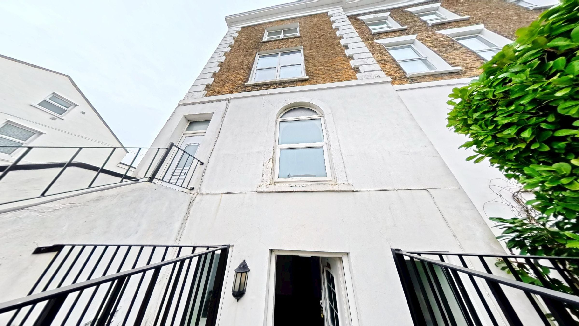 Flat Dover Road in Folkestone and Hythe District