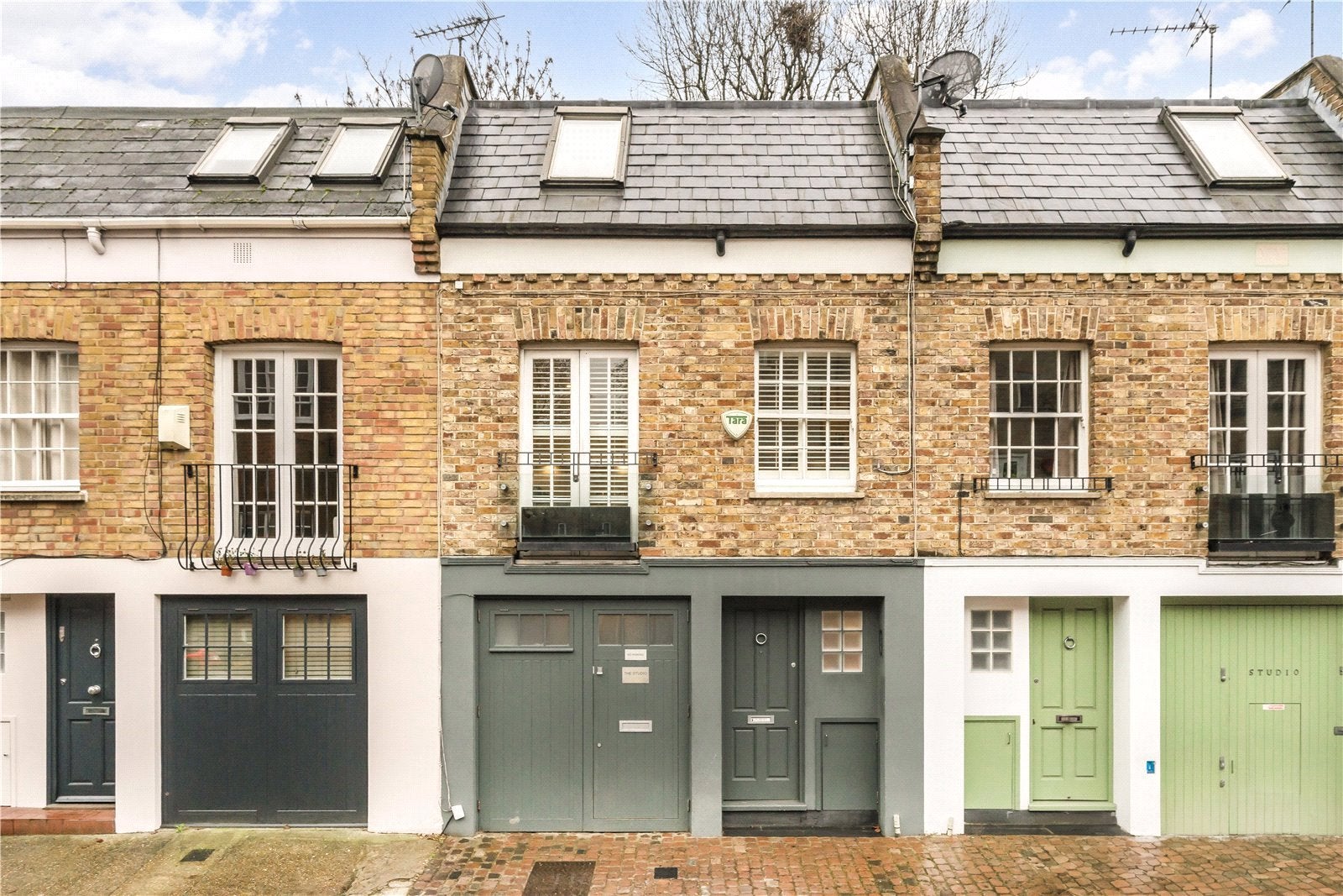 House Royal Crescent Mews in Greater London