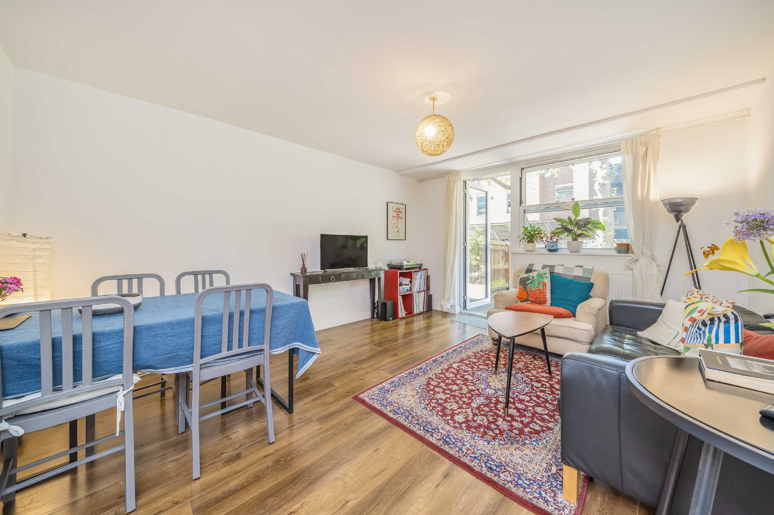 Flat Dartmouth Close in City of Westminster