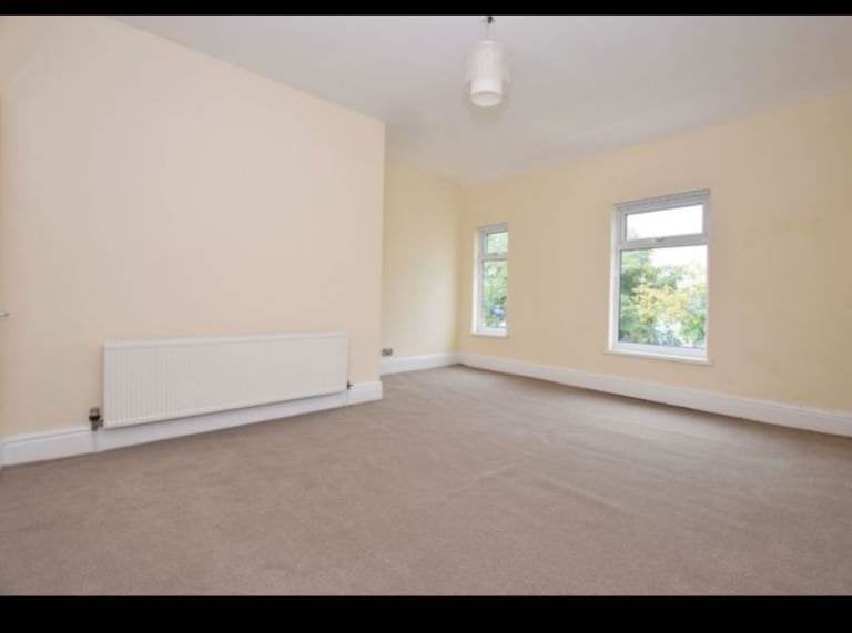 House Crescent Road in Ellesmere Port