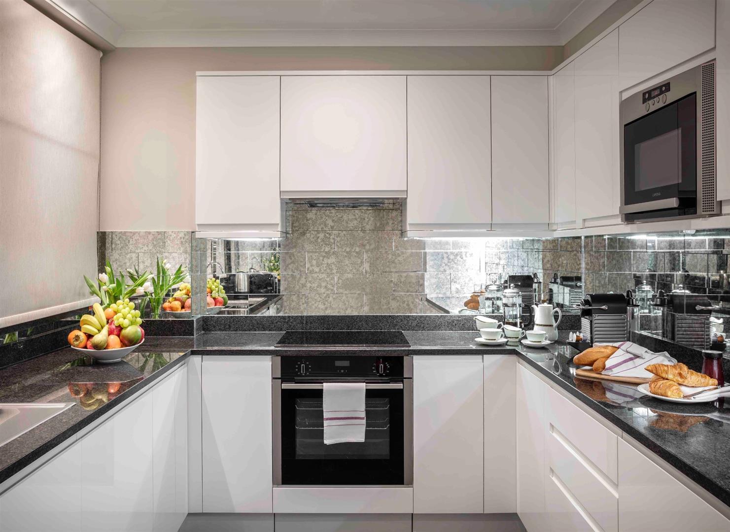Flat Arlington Street in City of Westminster