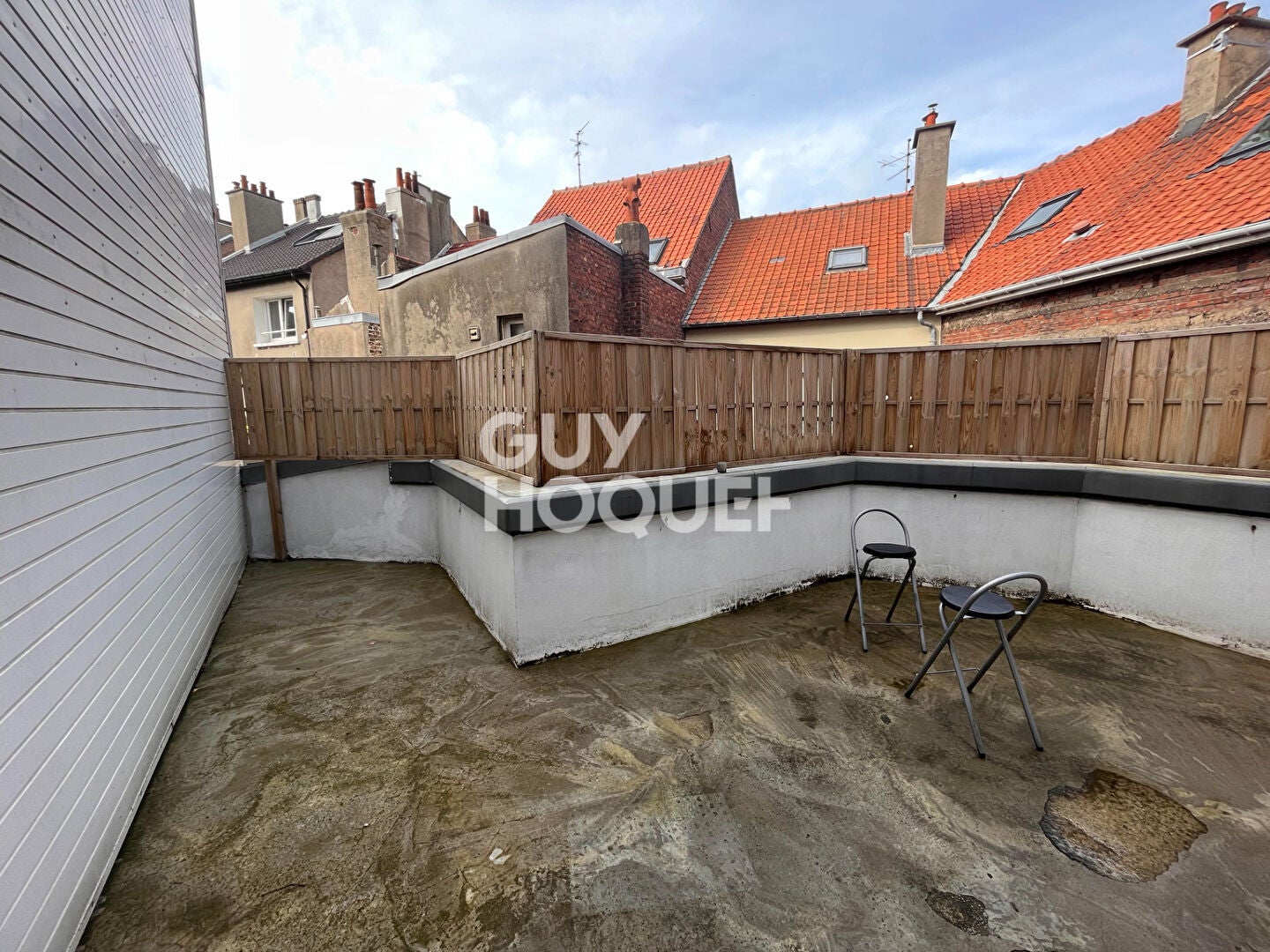Flat Place d'Angleterre in Calais