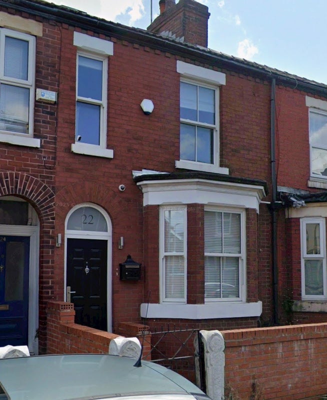 Room Haven Street in Salford