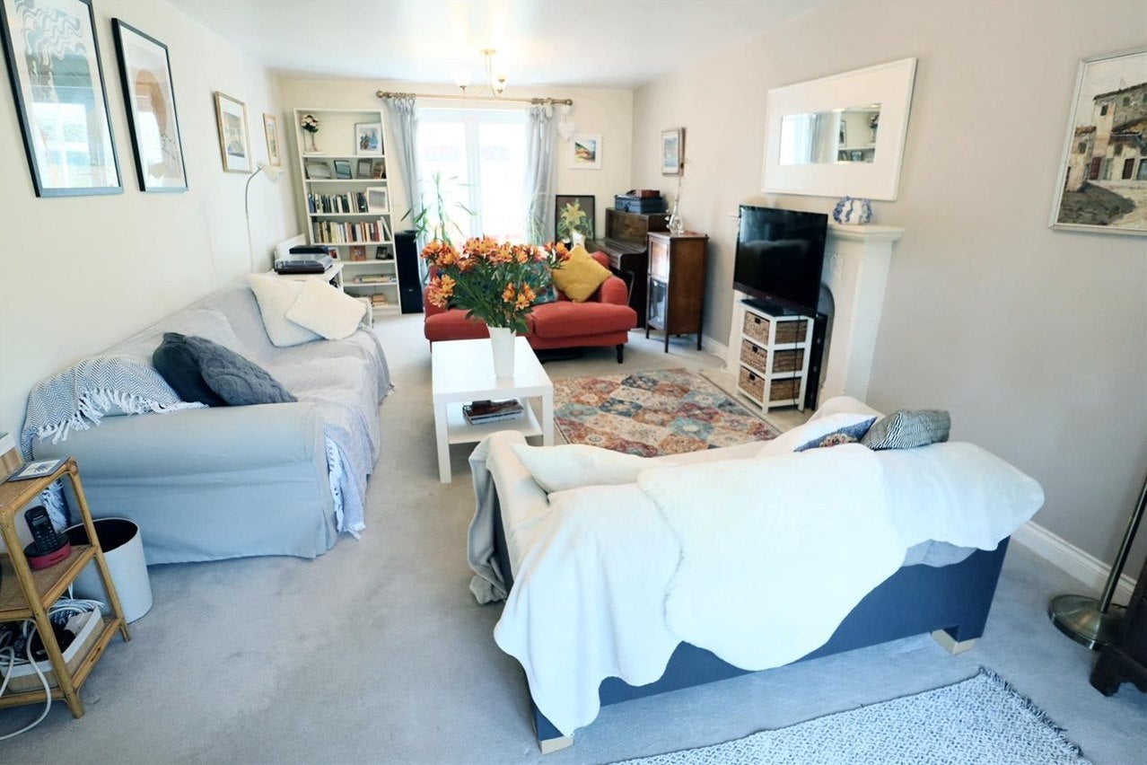 House Barmstedt Close in Oakham