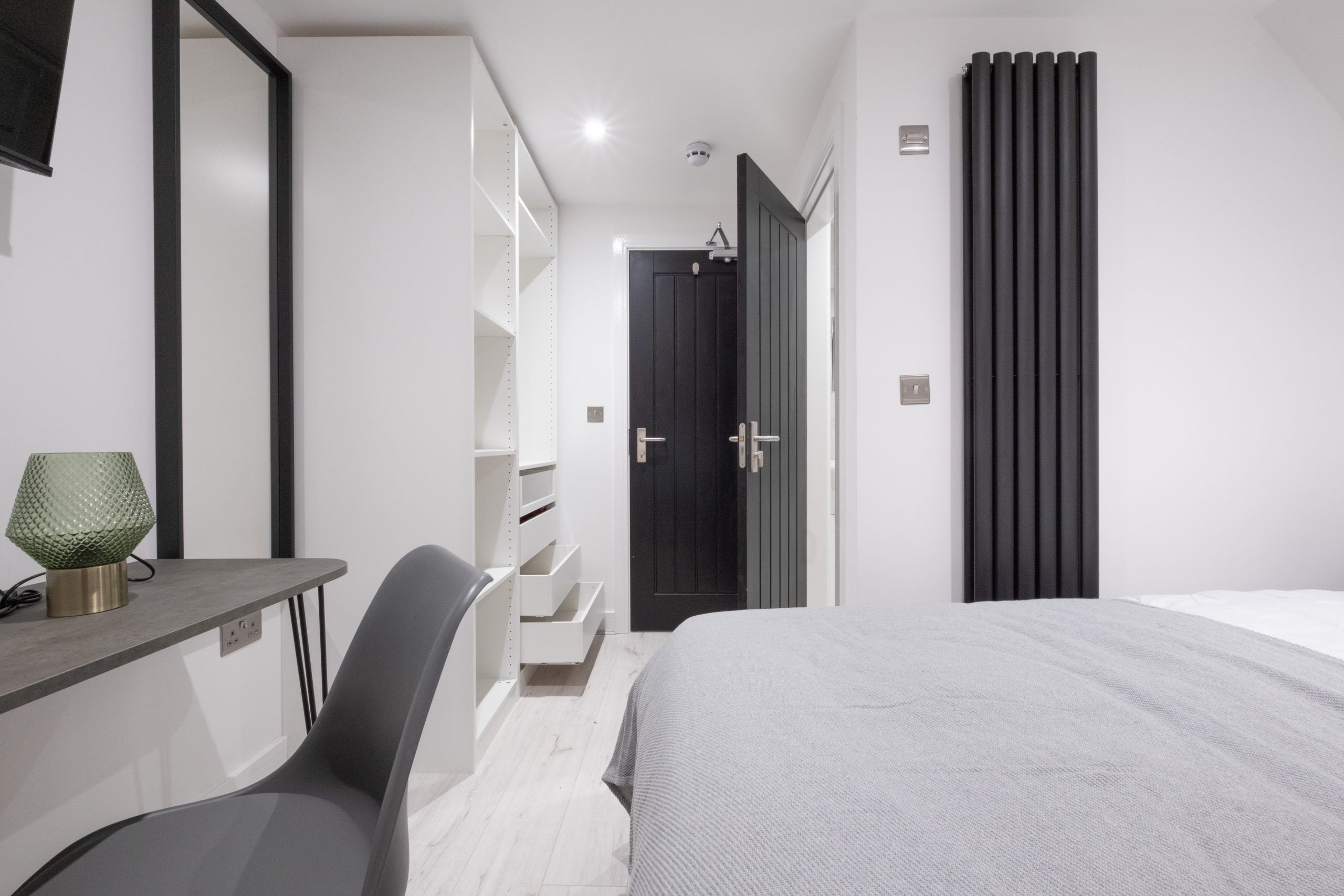 Room Whitehall Grove in Lincoln