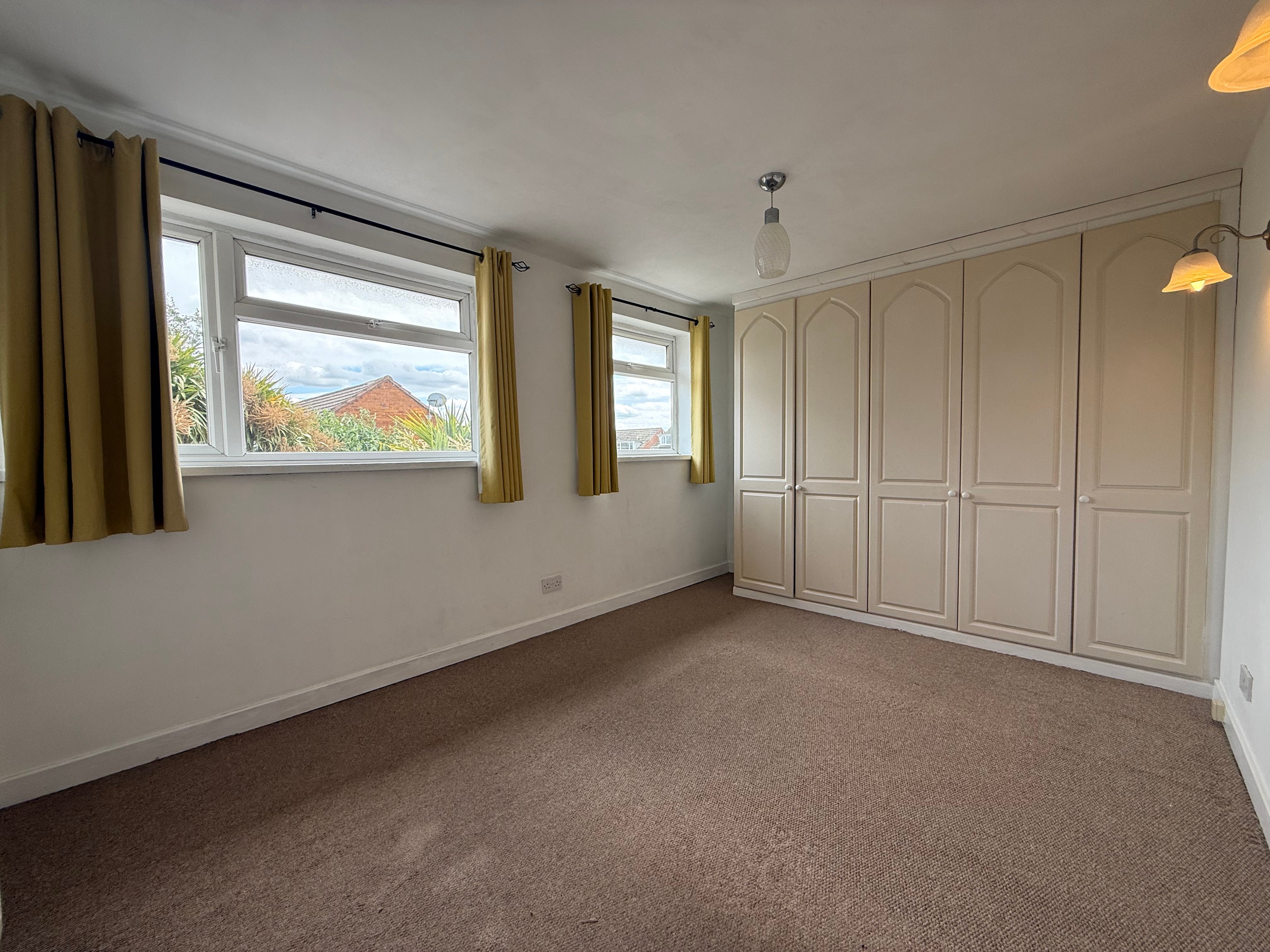 House Hunter Avenue in Lichfield