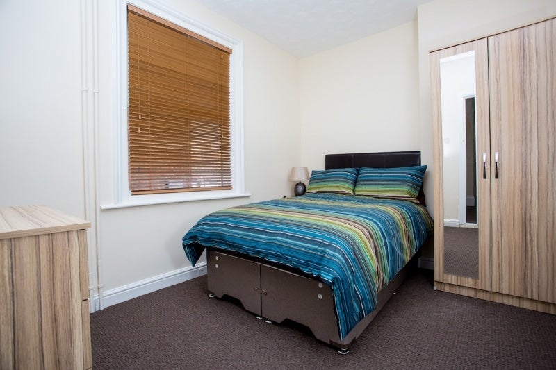 Room Powerscourt Road in Portsmouth