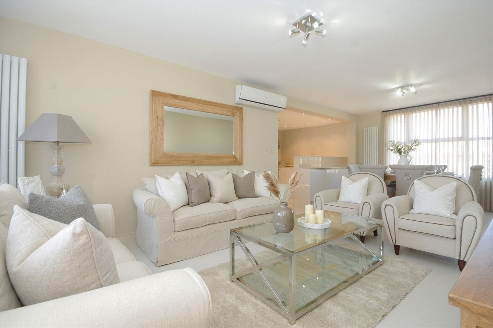 Flat Finchley Road in Greater London