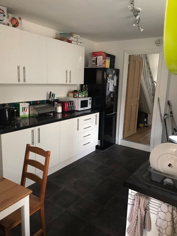Flat Chancery Lane in Cardiff