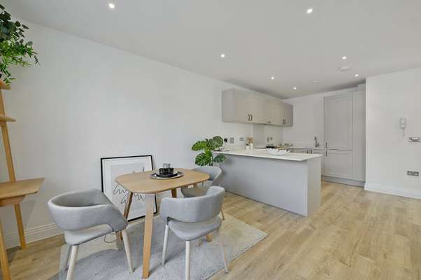 Flat New Road in Winkfield