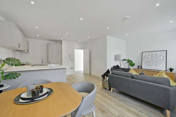 Flat New Road in Winkfield